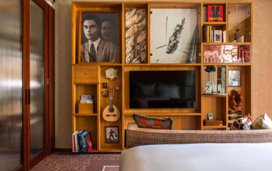 Brach Madrid - Evok Collection