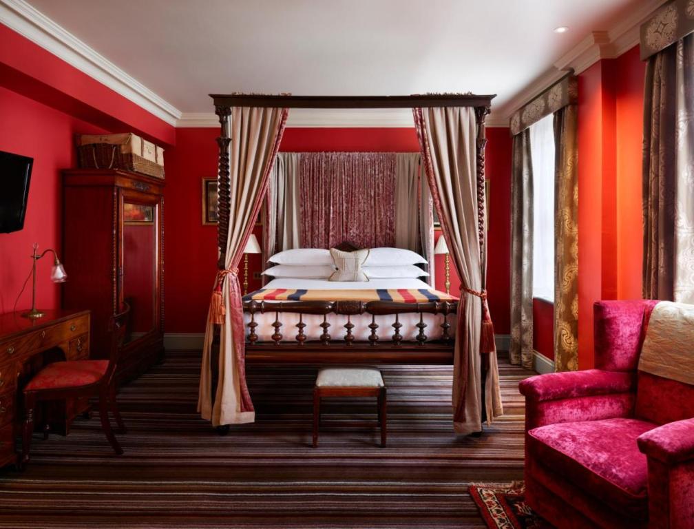 Best Gay Hotels in London 2026, where to stay in London for LGBTQ travelers
